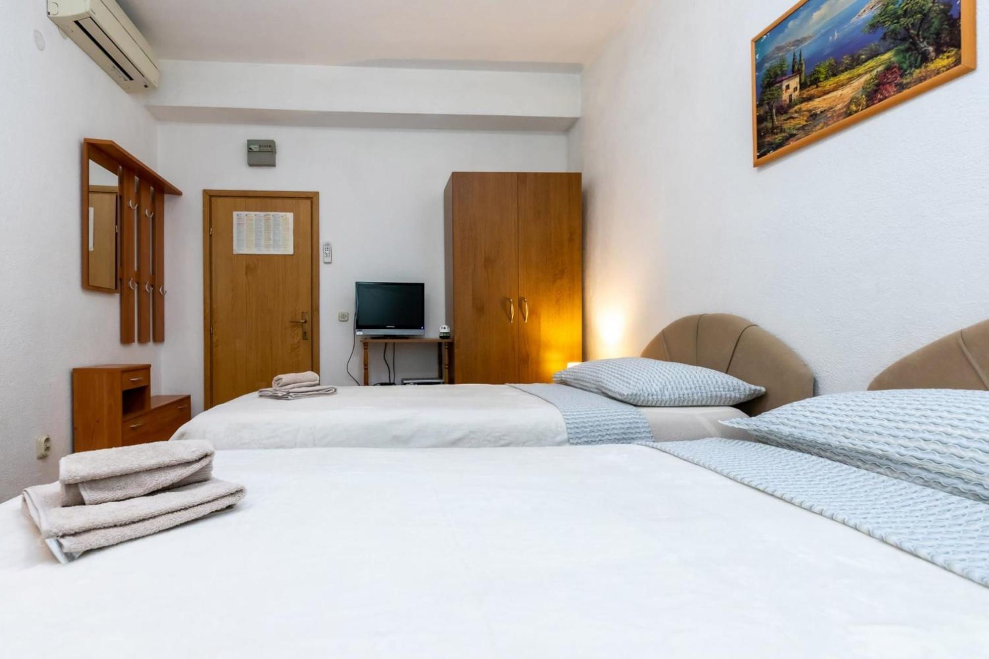 Apartments Dino Kastela Dış mekan fotoğraf