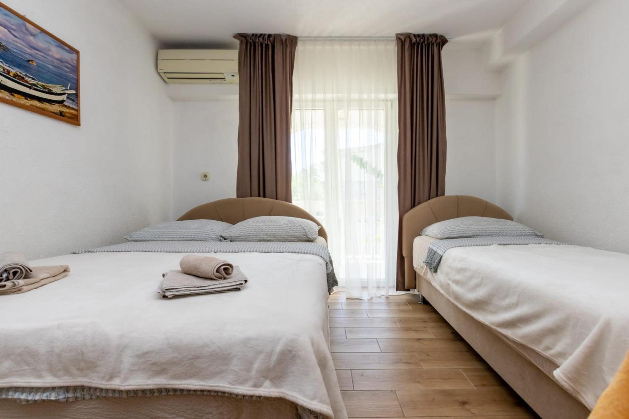 Apartments Dino Kastela Dış mekan fotoğraf